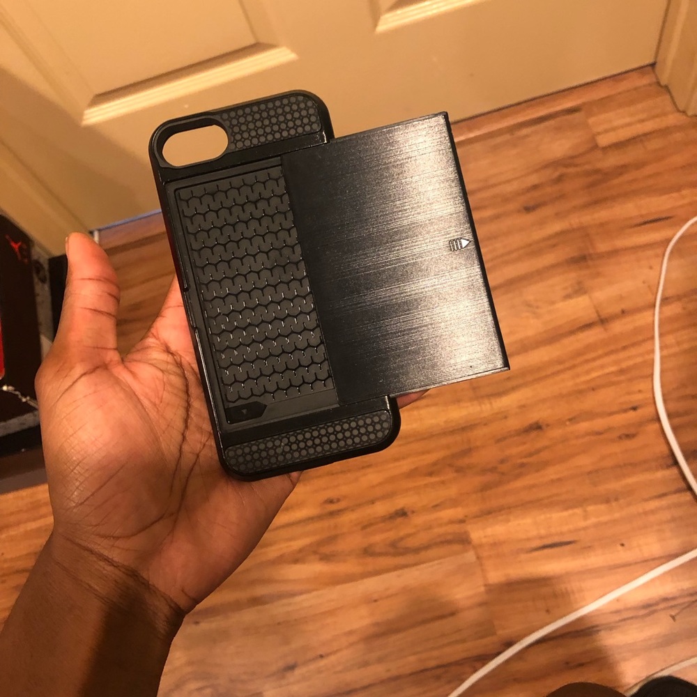 iPhone 7 cases - Picture 4 of 7